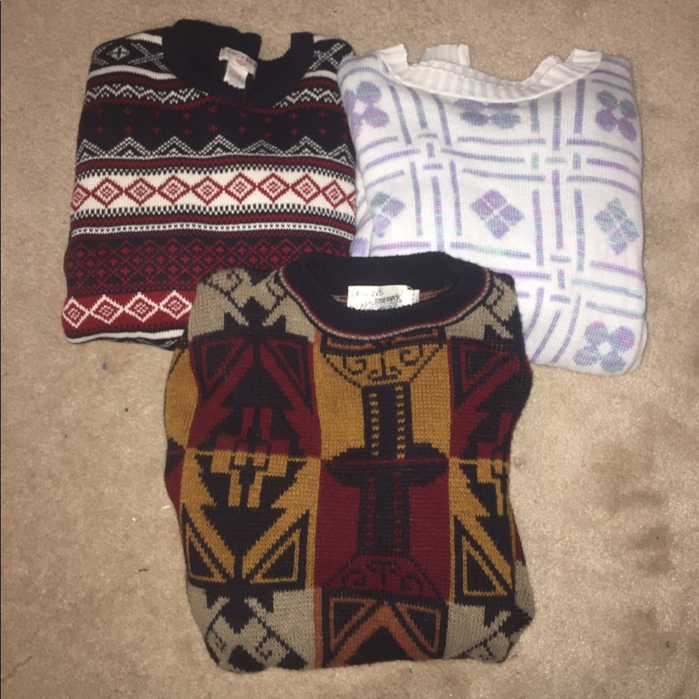 VINTAGE OVERSIZED SWEATER BUNDLE ☕️